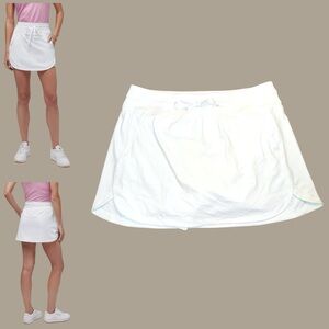 NWT Travis Mathew MOVEKNIT TIE SKORT - White XXL